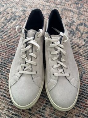 Common projects low top sneakers
